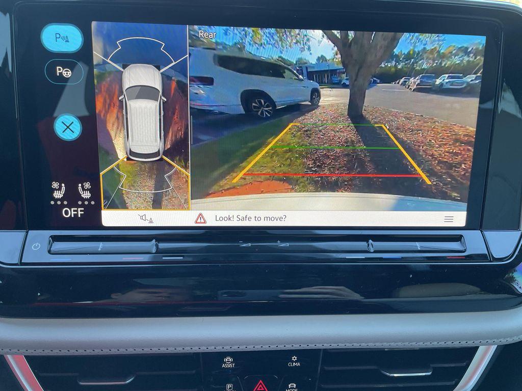 new 2026 Volkswagen Atlas Cross Sport car, priced at $53,761