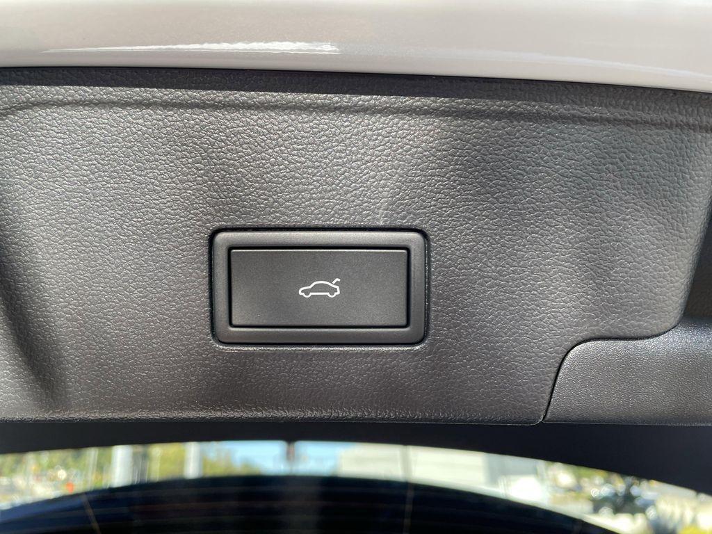 new 2026 Volkswagen Atlas Cross Sport car, priced at $53,761