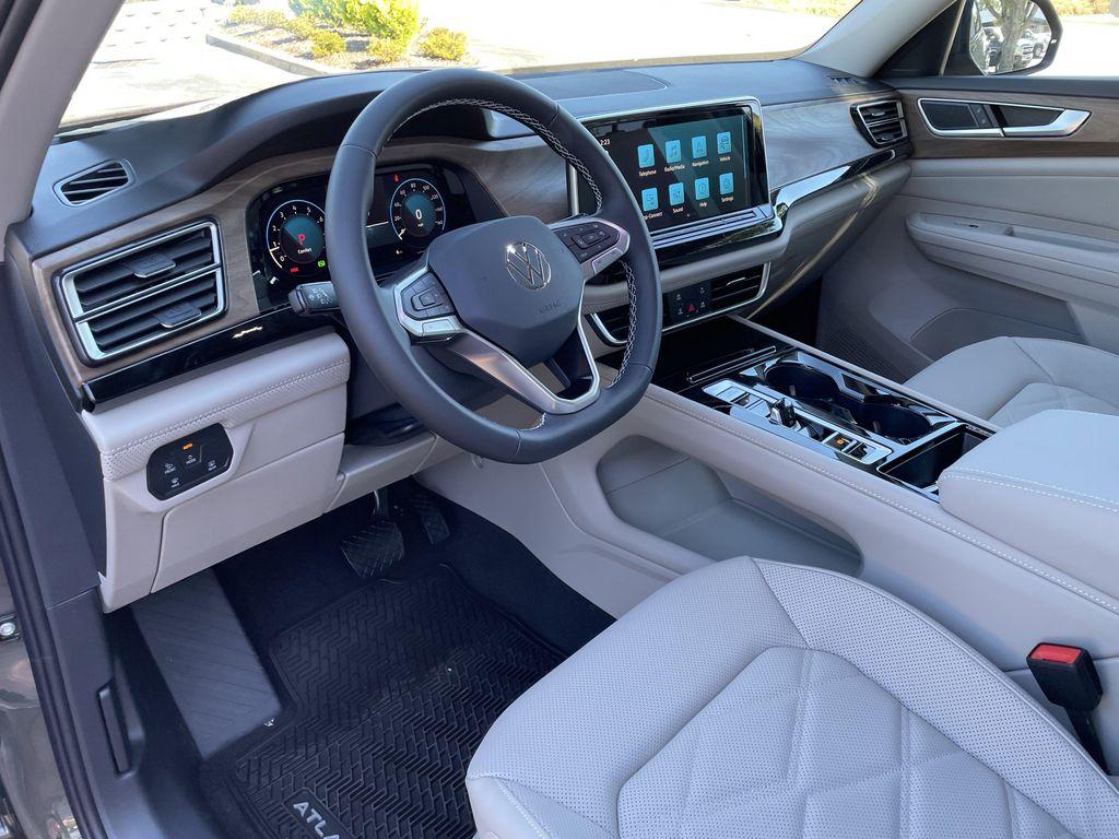 new 2026 Volkswagen Atlas car, priced at $43,962