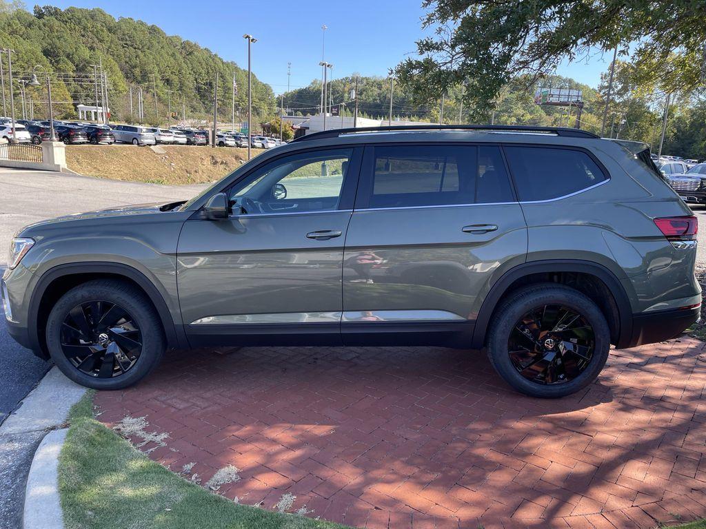 new 2026 Volkswagen Atlas car, priced at $43,962