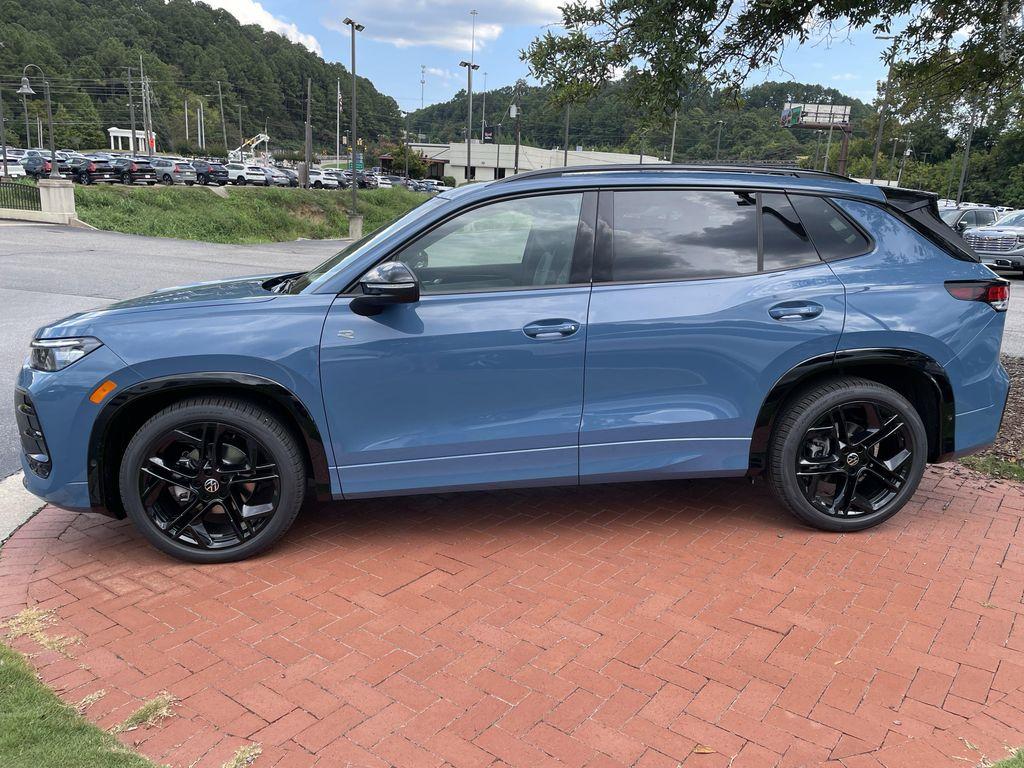 new 2025 Volkswagen Tiguan car, priced at $36,368