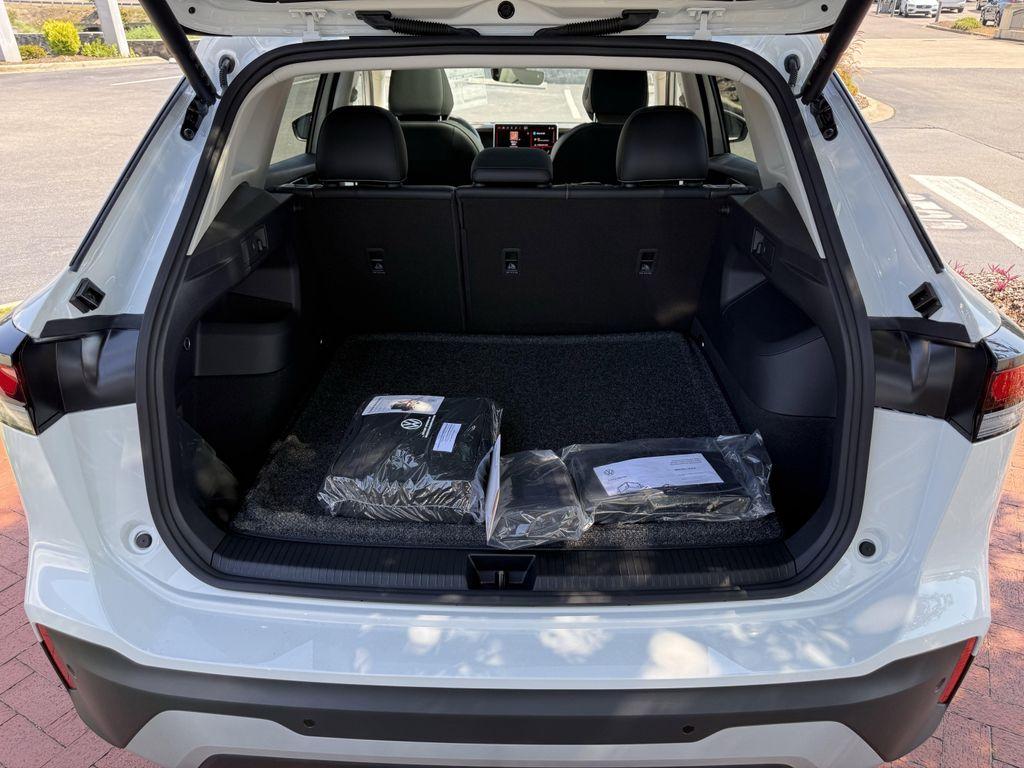 new 2025 Volkswagen Tiguan car, priced at $33,904