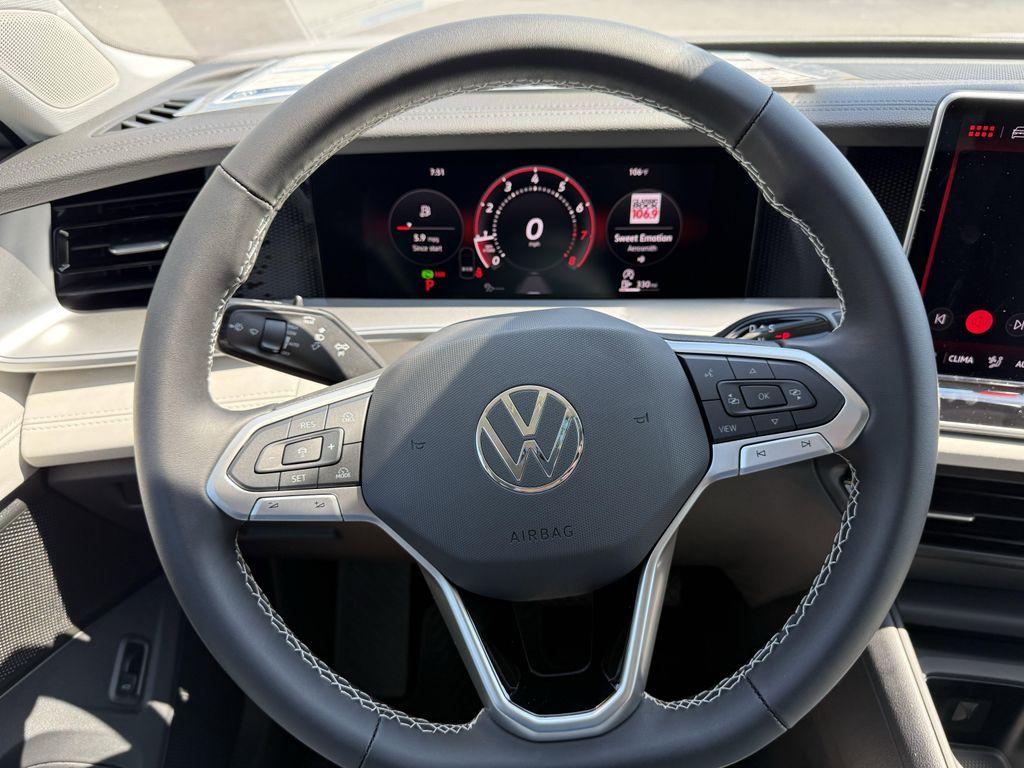 new 2025 Volkswagen Tiguan car, priced at $33,904