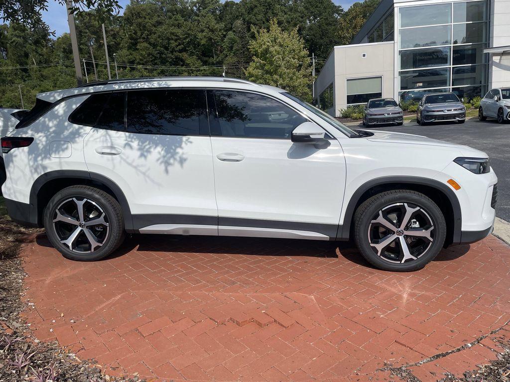 new 2025 Volkswagen Tiguan car, priced at $33,714