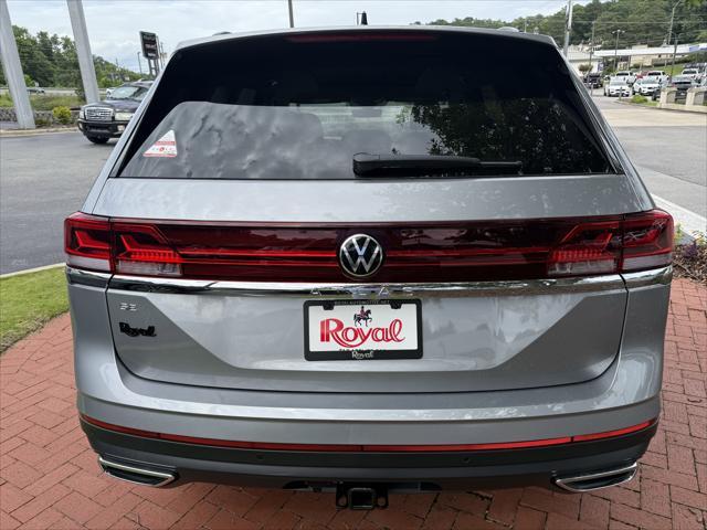 new 2025 Volkswagen Atlas car, priced at $43,998