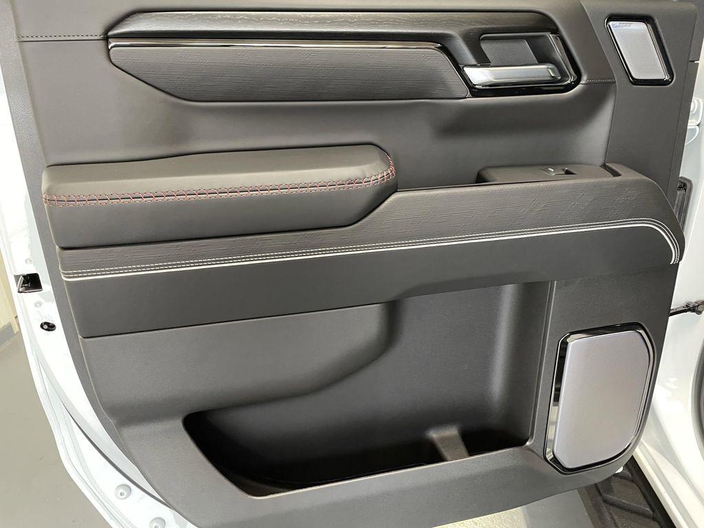 new 2025 GMC Sierra 1500 car, priced at $82,685