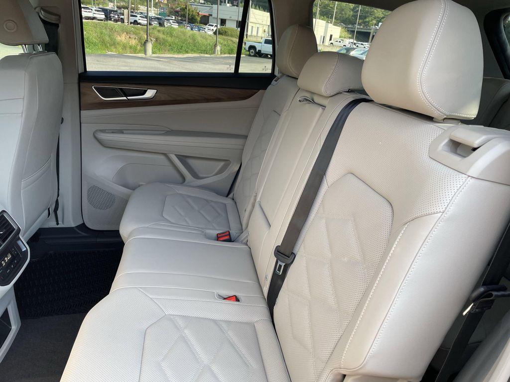 new 2026 Volkswagen Atlas car, priced at $39,937