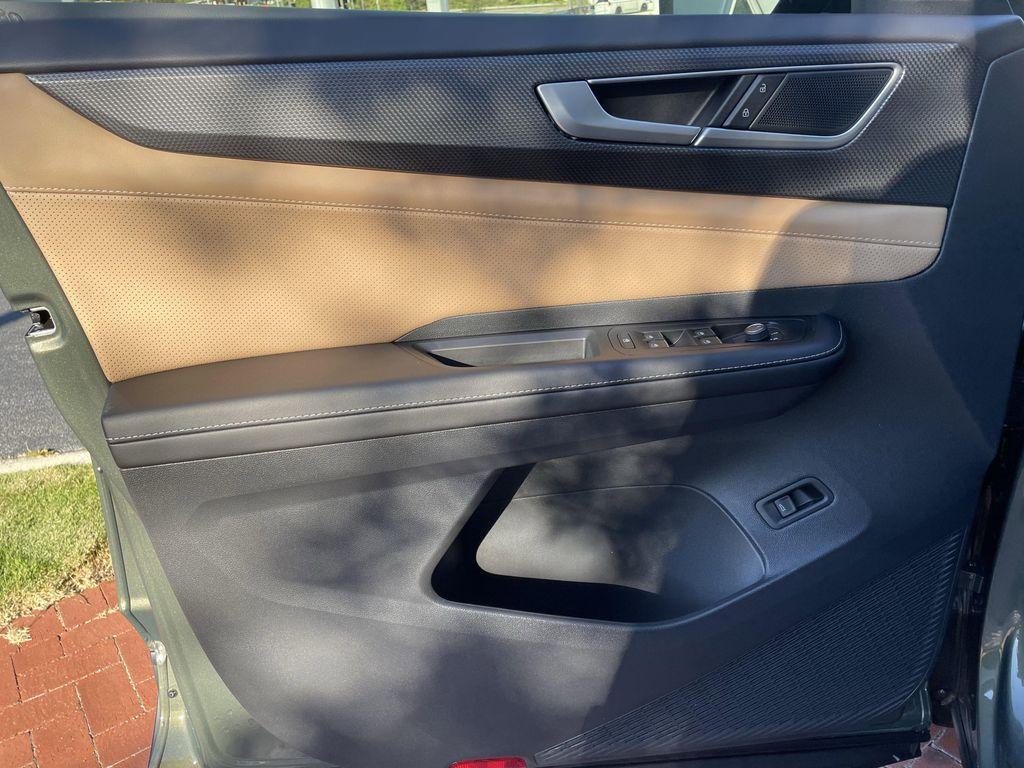 new 2026 Volkswagen Atlas Cross Sport car, priced at $48,416