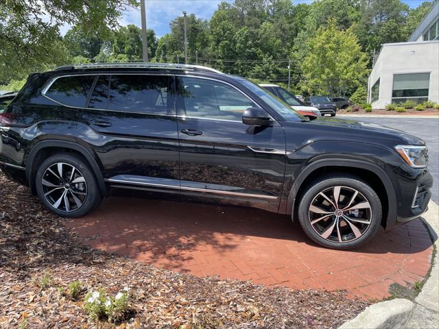 new 2025 Volkswagen Atlas car, priced at $52,065