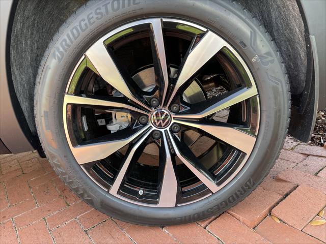 new 2025 Volkswagen Atlas car, priced at $52,065