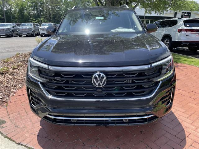 new 2025 Volkswagen Atlas car, priced at $52,065
