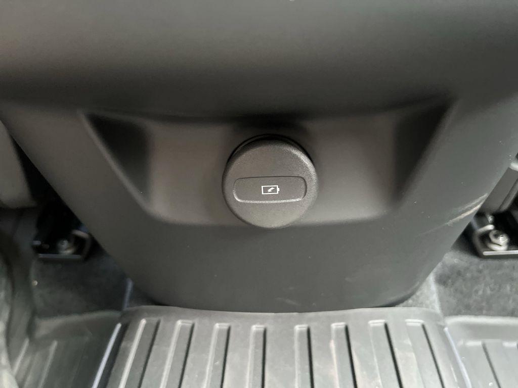 new 2025 Volvo XC90 Plug-In Hybrid car, priced at $78,805