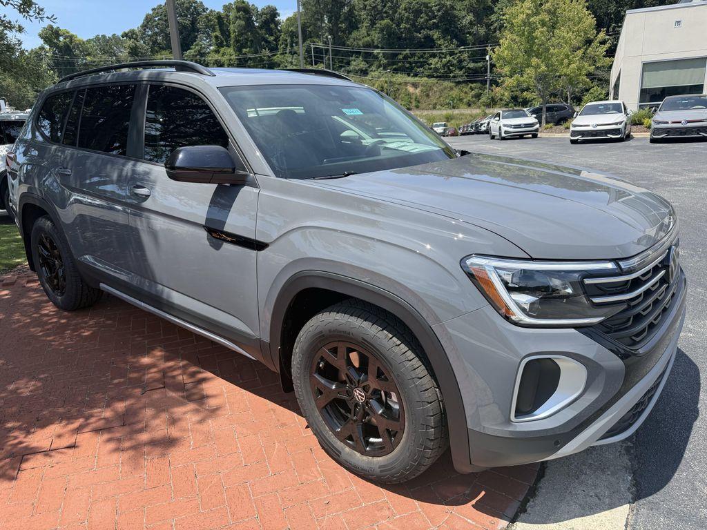 new 2026 Volkswagen Atlas car, priced at $48,633