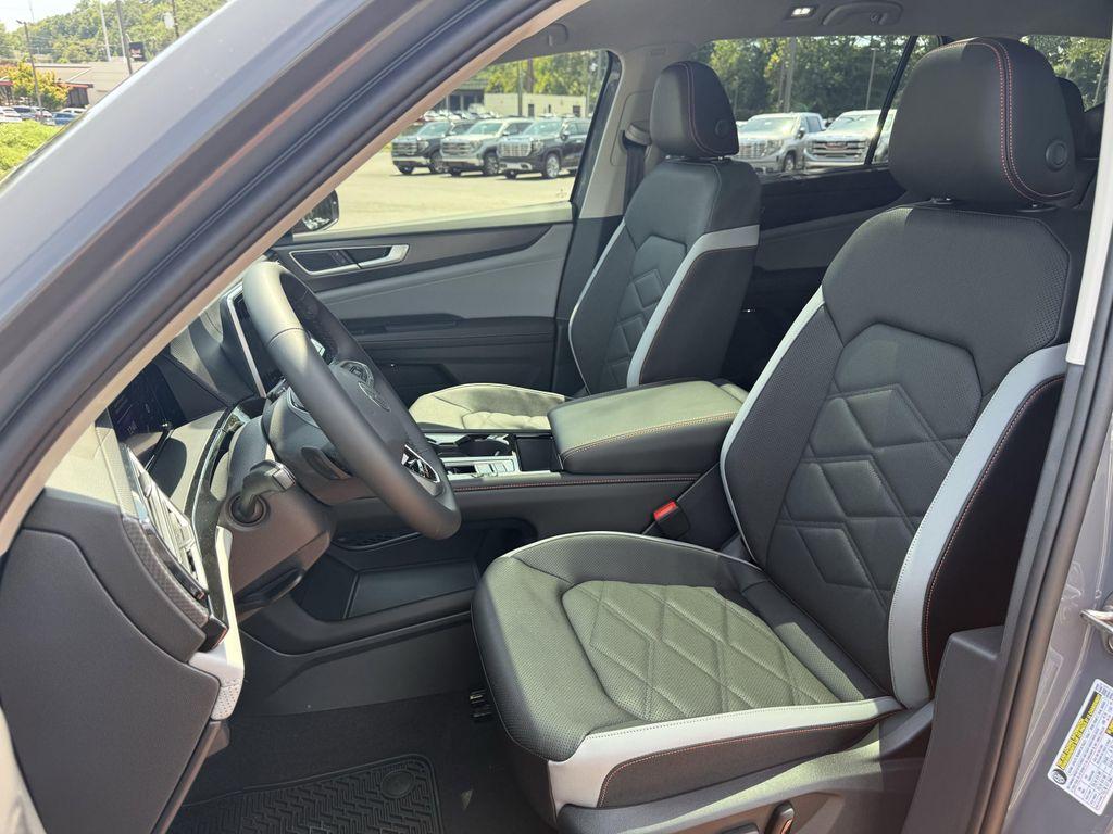 new 2026 Volkswagen Atlas car, priced at $48,633