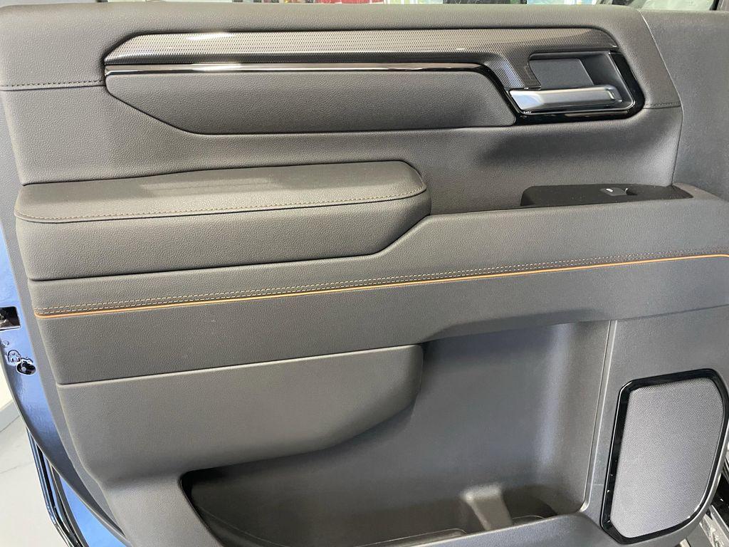 new 2026 GMC Sierra 2500 car, priced at $77,650