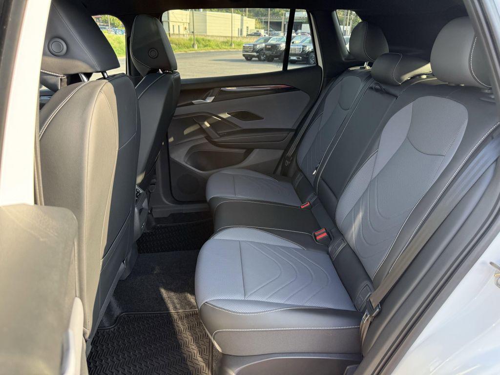 new 2025 Volkswagen Tiguan car, priced at $38,200