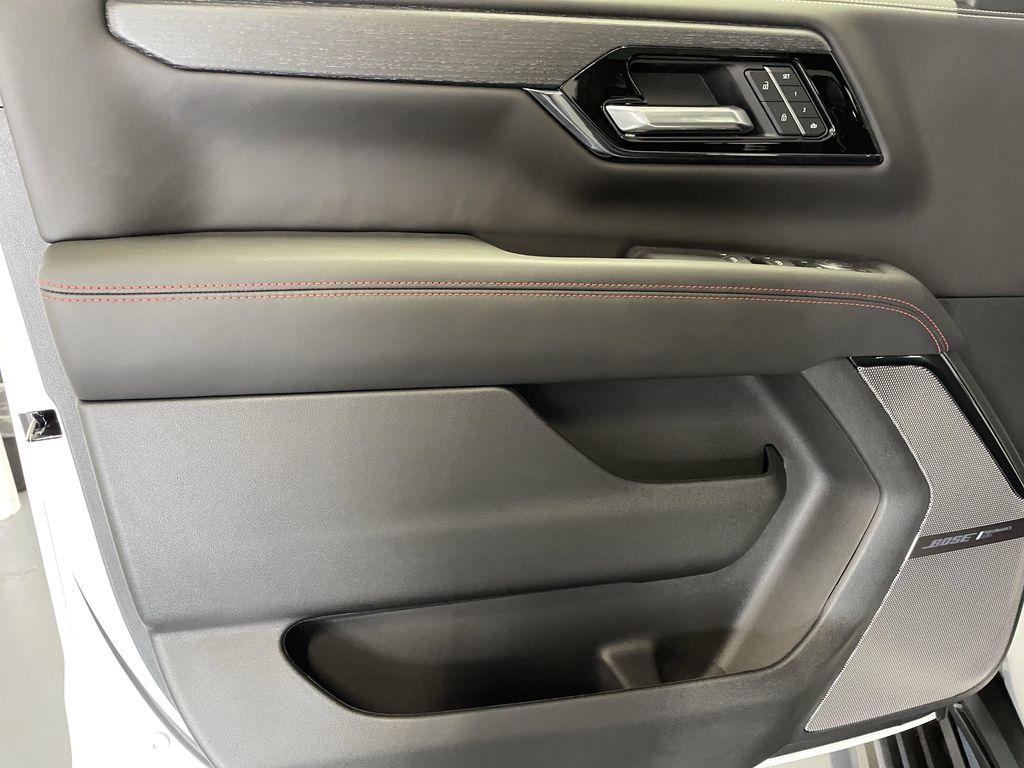 new 2025 GMC Yukon XL car, priced at $101,590