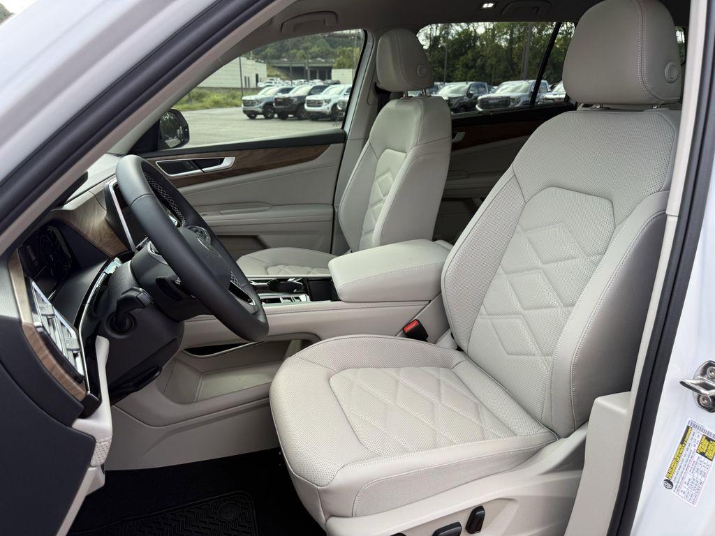 new 2026 Volkswagen Atlas car, priced at $46,224