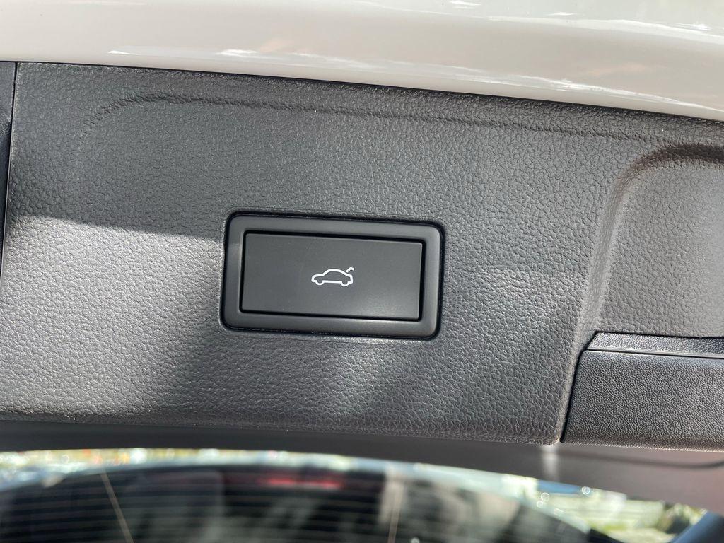 new 2026 Volkswagen Atlas car, priced at $53,429