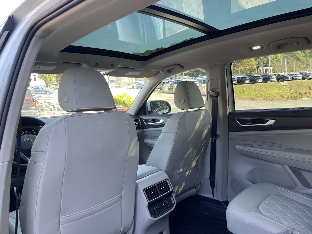 new 2026 Volkswagen Atlas car, priced at $53,429