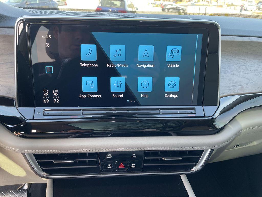 new 2025 Volkswagen Atlas car, priced at $40,866