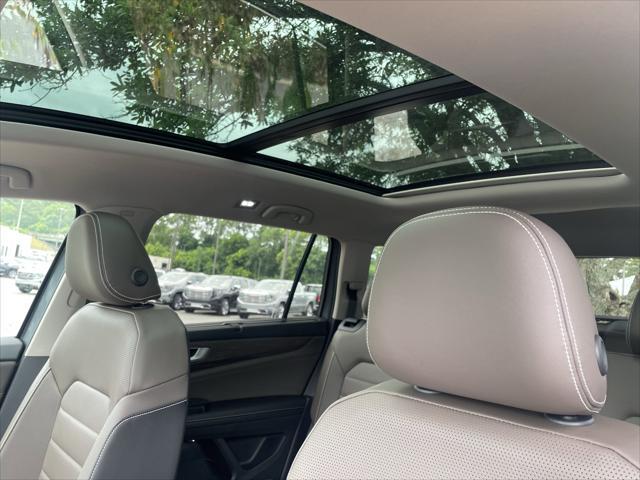 new 2025 Volkswagen Atlas car, priced at $47,634