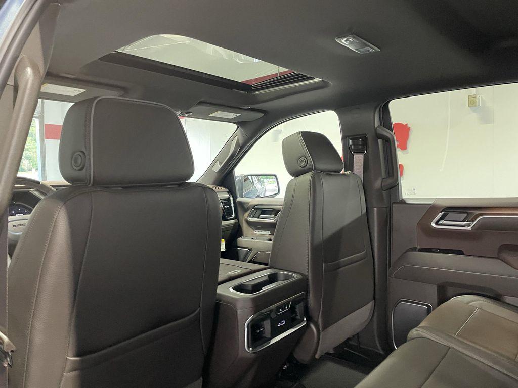 new 2026 GMC Sierra 1500 car, priced at $79,270