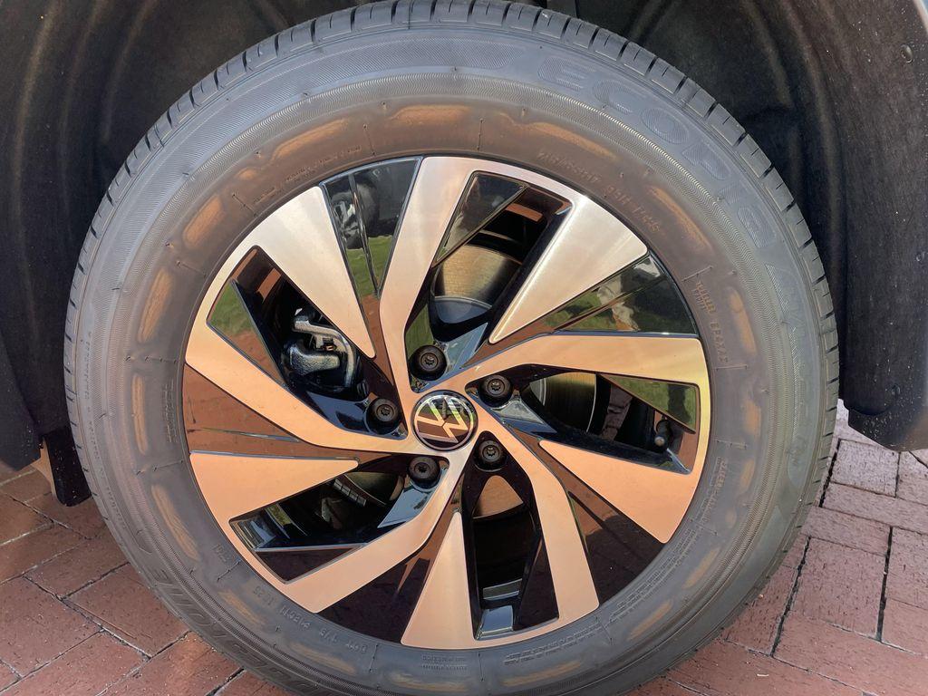 new 2025 Volkswagen Tiguan car, priced at $29,402