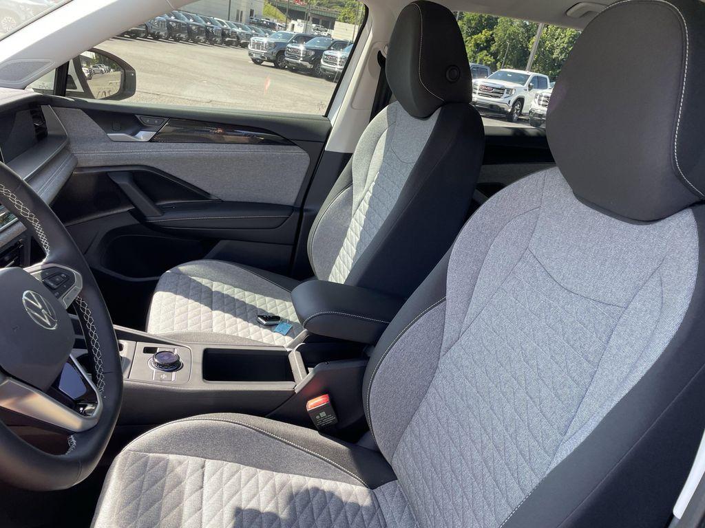 new 2025 Volkswagen Tiguan car, priced at $29,402