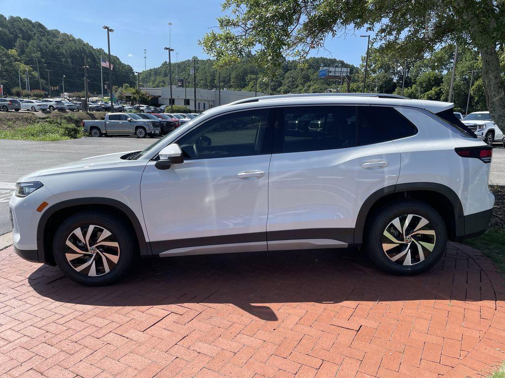 new 2025 Volkswagen Tiguan car, priced at $29,402