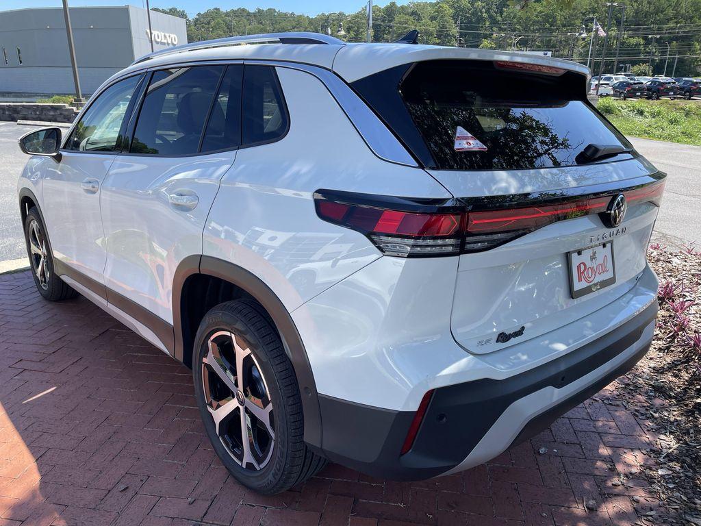 new 2025 Volkswagen Tiguan car, priced at $35,026