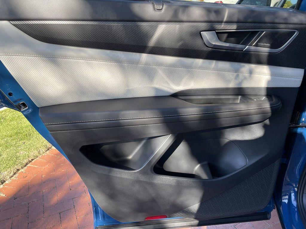 new 2025 Volkswagen Atlas Cross Sport car, priced at $49,708