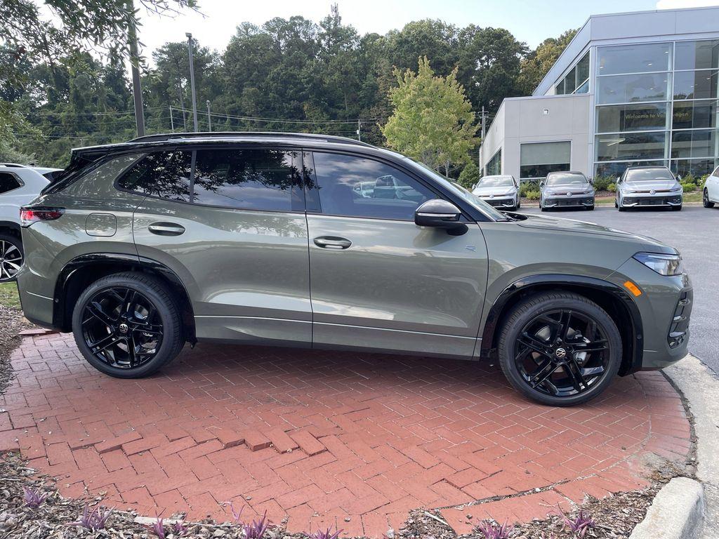 new 2025 Volkswagen Tiguan car, priced at $36,558