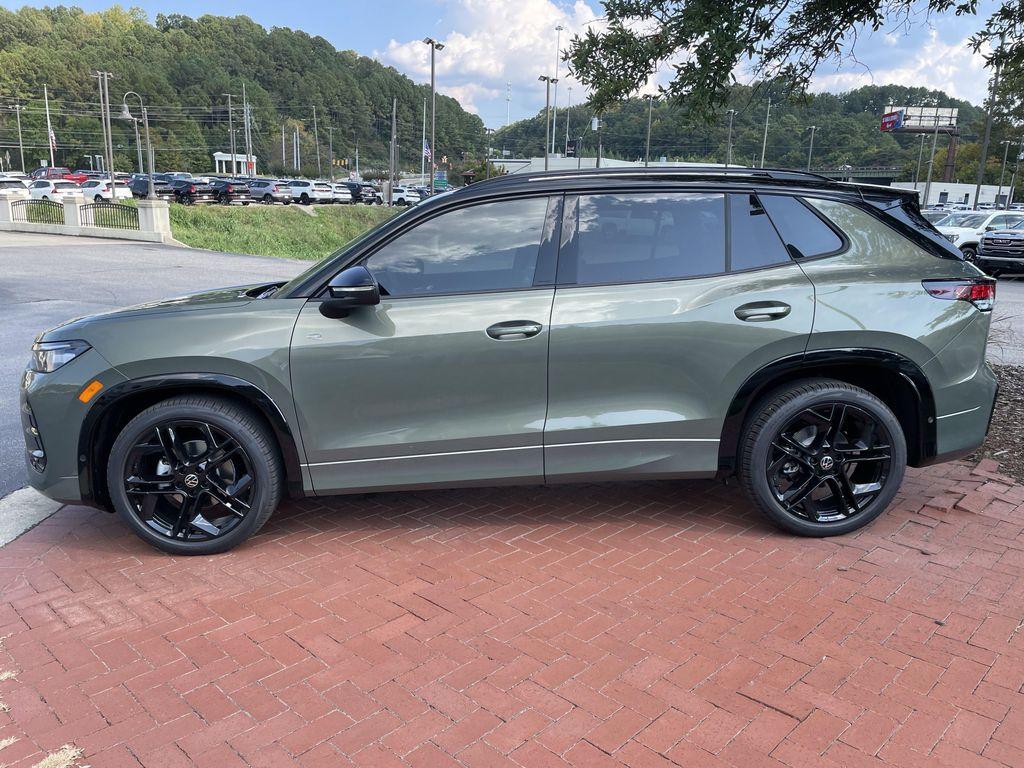 new 2025 Volkswagen Tiguan car, priced at $36,558