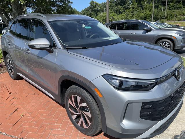 new 2025 Volkswagen Tiguan car, priced at $29,902
