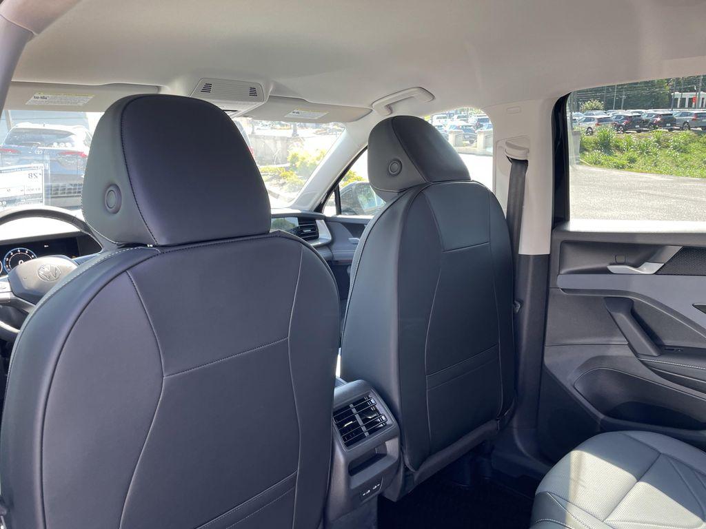 new 2025 Volkswagen Tiguan car, priced at $33,527