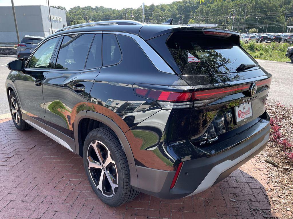 new 2025 Volkswagen Tiguan car, priced at $33,527