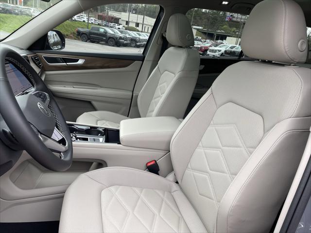 new 2025 Volkswagen Atlas car, priced at $42,378