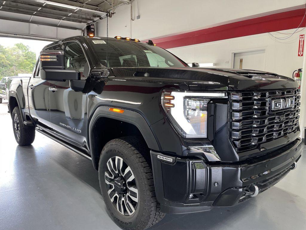 new 2026 GMC Sierra 3500 car, priced at $100,885