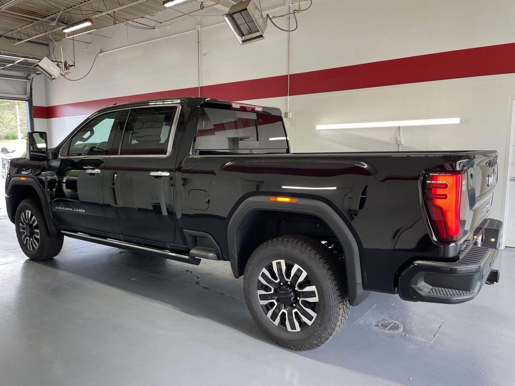 new 2026 GMC Sierra 3500 car, priced at $100,885