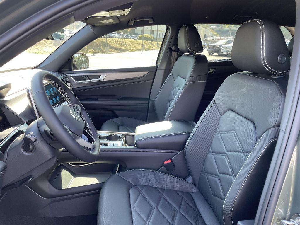 new 2026 Volkswagen Atlas Cross Sport car, priced at $43,733