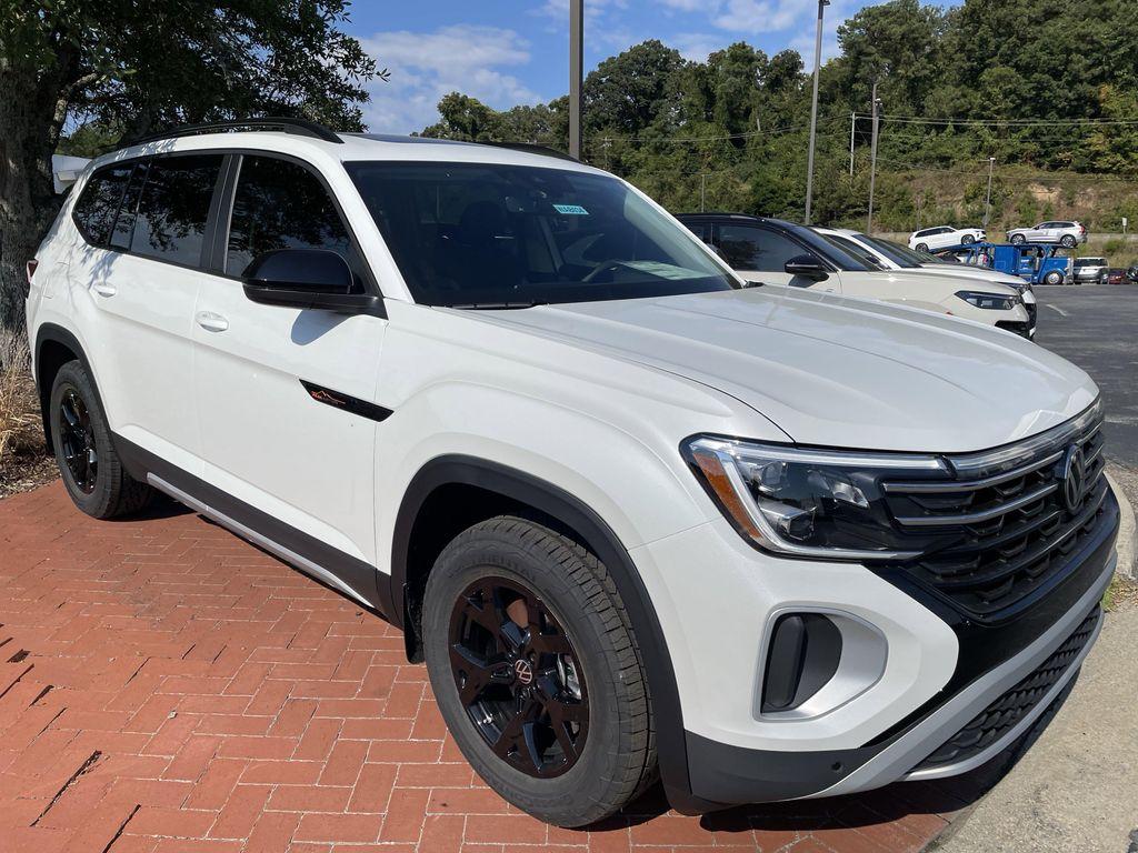 new 2026 Volkswagen Atlas car, priced at $48,633