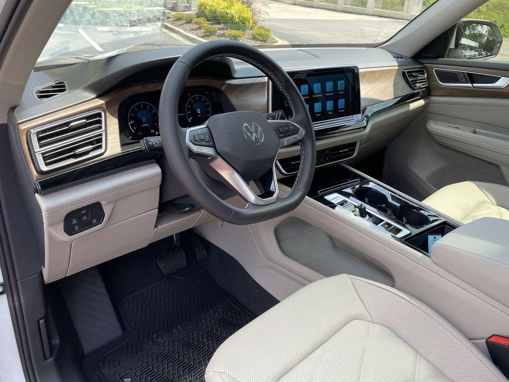 new 2026 Volkswagen Atlas car, priced at $45,093