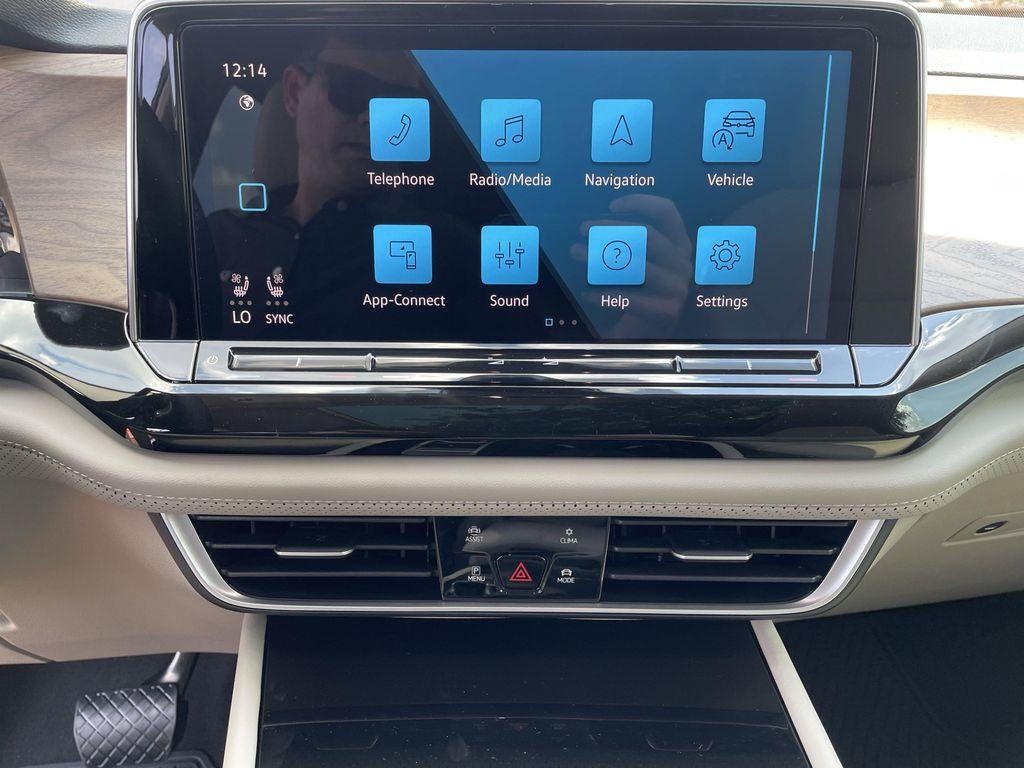 new 2026 Volkswagen Atlas car, priced at $45,093