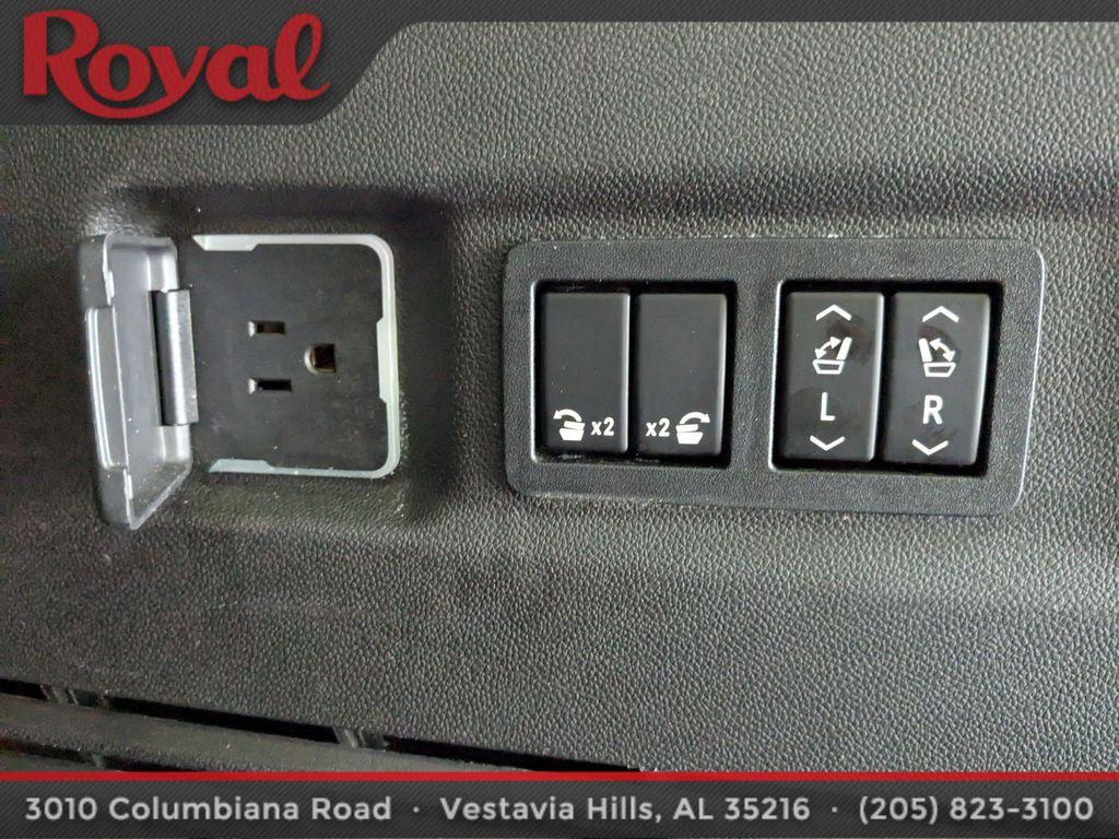 used 2021 GMC Yukon XL car, priced at $42,786