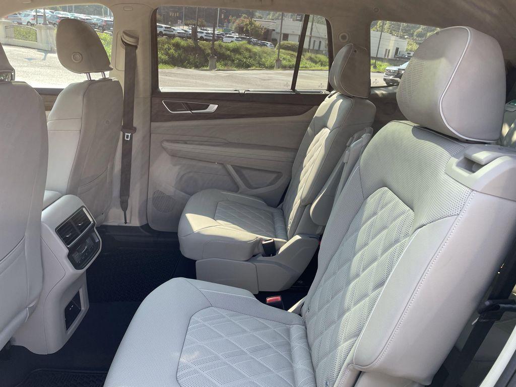 new 2026 Volkswagen Atlas car, priced at $54,992