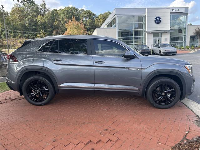 new 2024 Volkswagen Atlas Cross Sport car, priced at $44,657