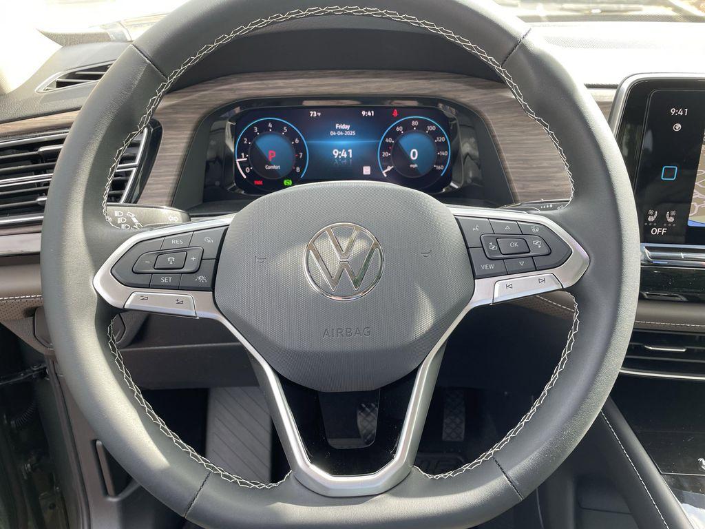 new 2025 Volkswagen Atlas car, priced at $46,134