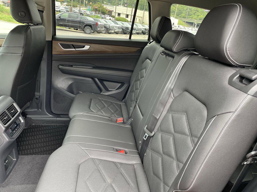 new 2025 Volkswagen Atlas car, priced at $35,813