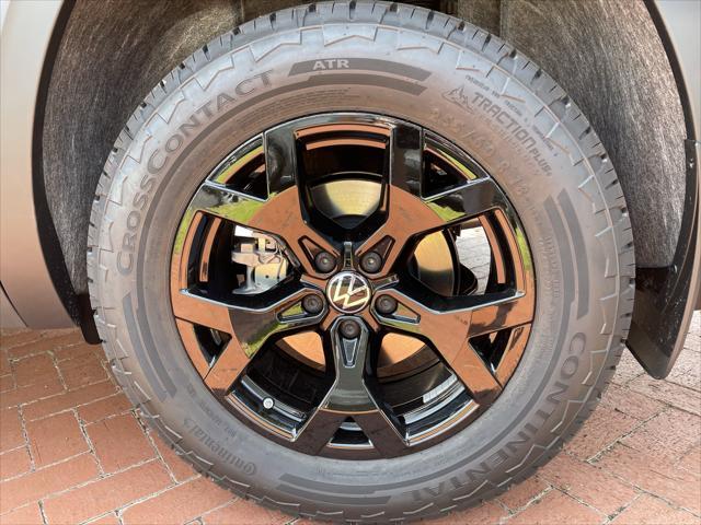 new 2025 Volkswagen Atlas car, priced at $46,904